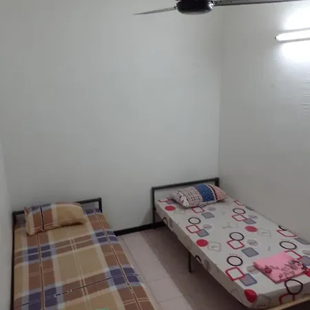 Homestay Idaman Penang Permatang Pauh Exterior photo
