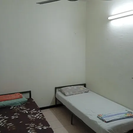 Homestay Idaman Penang Permatang Pauh Exterior photo
