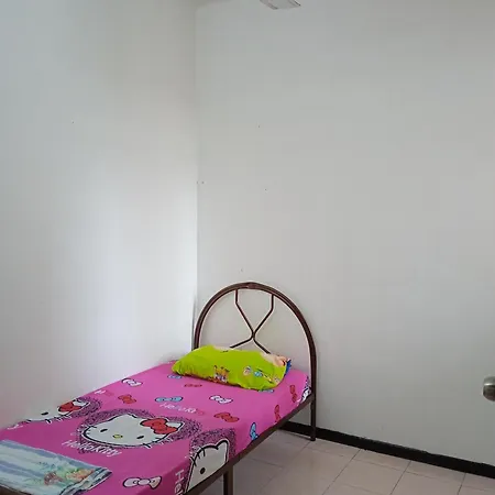 Homestay Idaman Penang Permatang Pauh Exterior photo